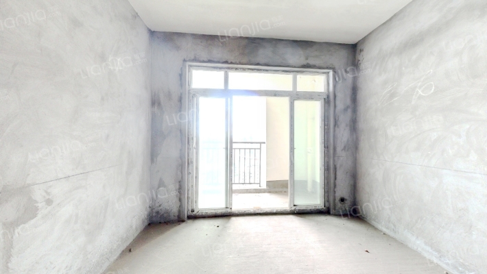 巴国锦苑二手房实景图