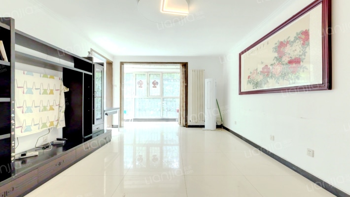 万润风景二手房实景图