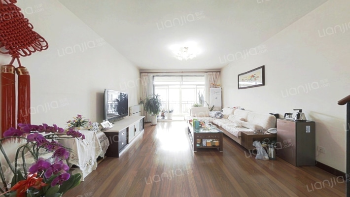 瑞士花园二手房实景图