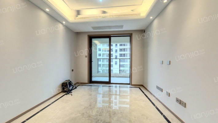 宝山天铂二手房实景图