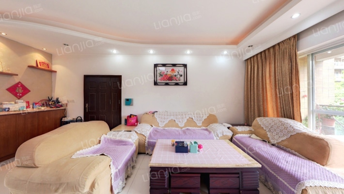 河畔新苑二手房实景图