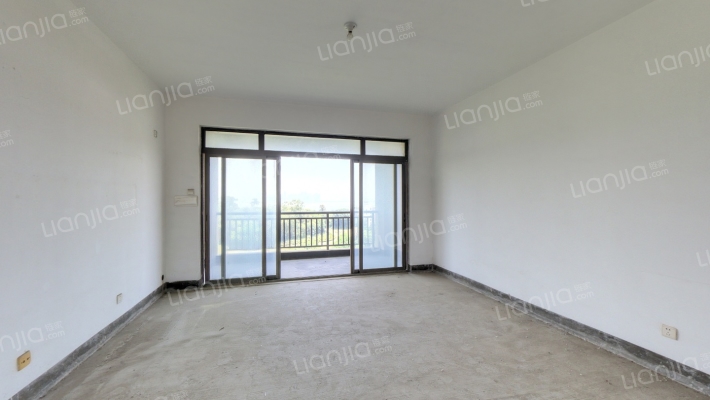 东方高尔夫国际公寓二手房实景图