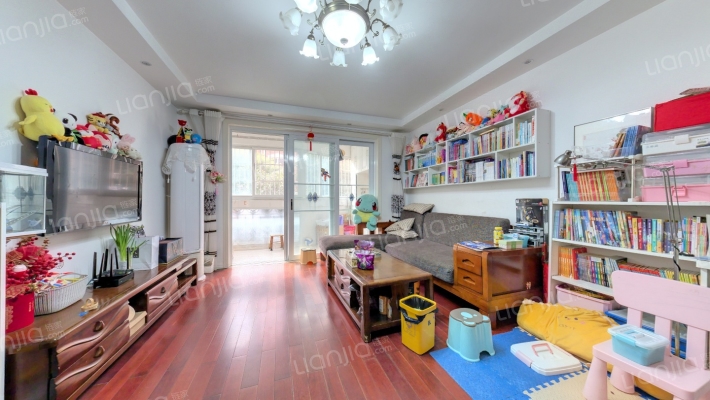 安波路200弄二手房实景图