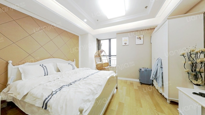 悦恒君铂国际二手房实景图