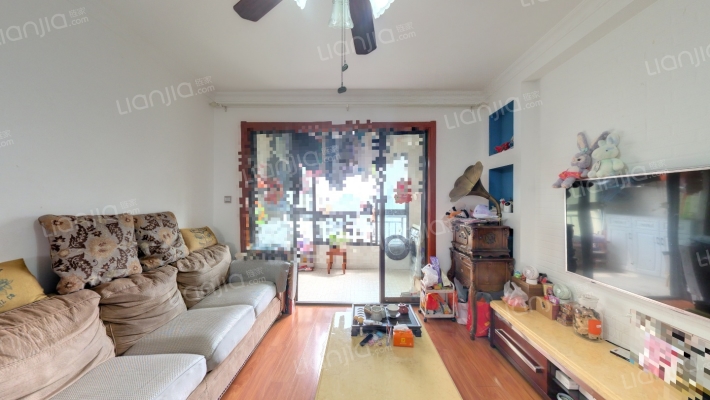 保利金香槟二手房实景图