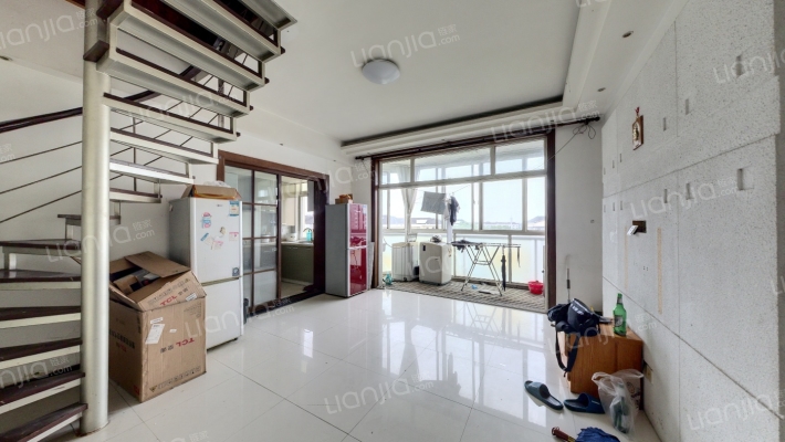 晟虹新景苑二手房实景图