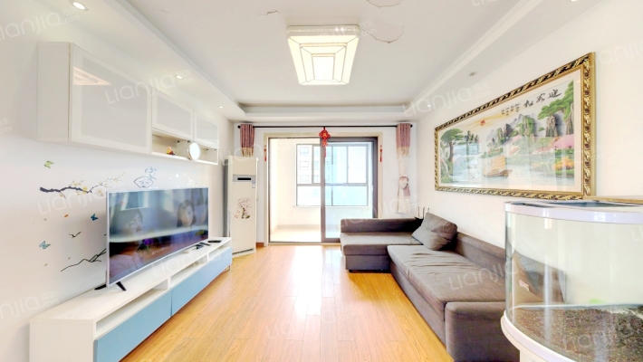 万立城二手房实景图