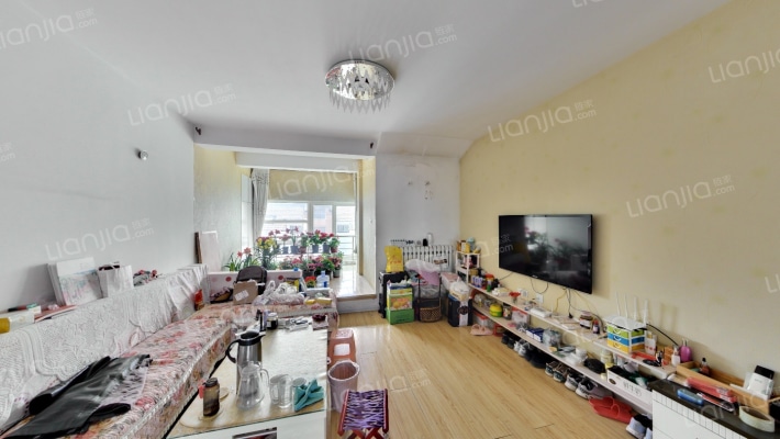 滨泰南苑峻景二手房实景图