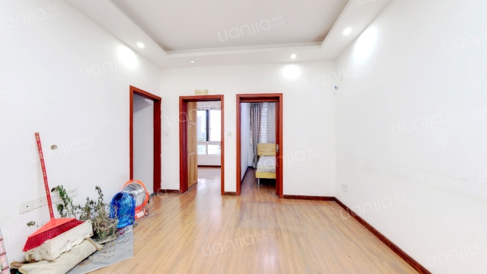 广电华府二手房实景图