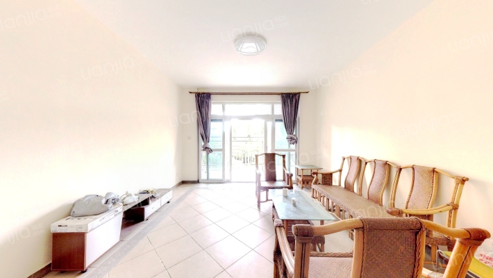 凭海临风二手房实景图