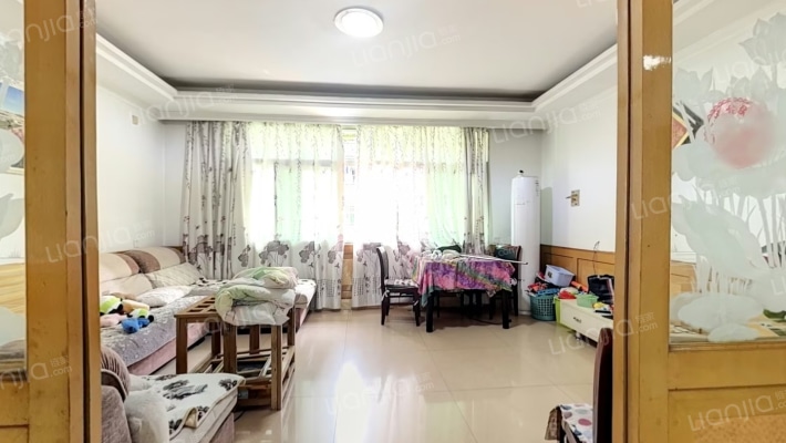 吉新社区第三宿舍二手房实景图