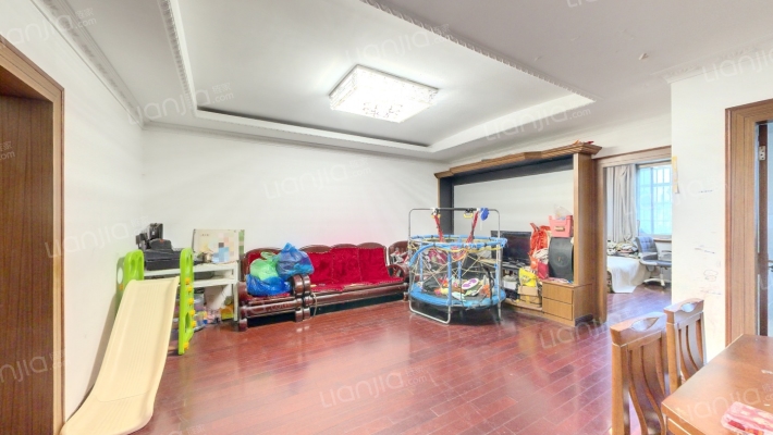 东贸新村二手房实景图