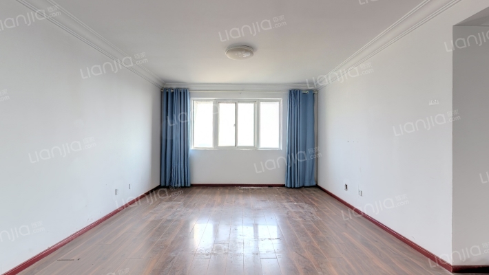 紫晶环球生活广场二手房实景图