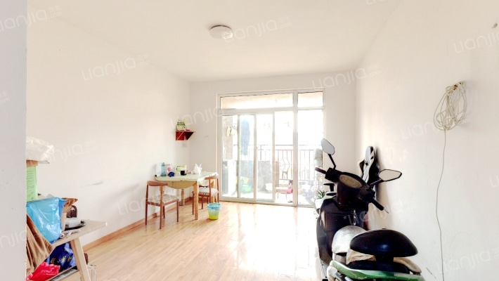 圣地雅阁B区二手房实景图