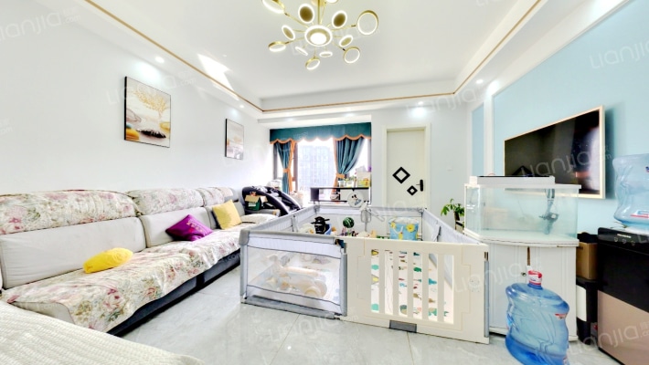 尚港领地二手房实景图