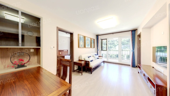 万科翡翠春晓二手房实景图