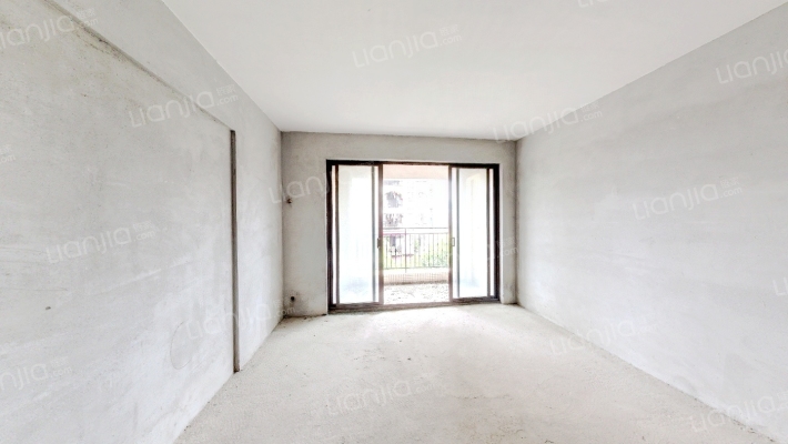 东城艺墅二手房实景图