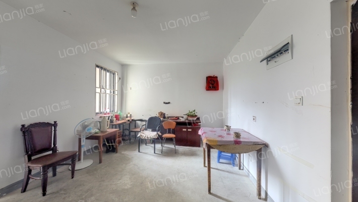 尚水湖畔淼园二手房实景图