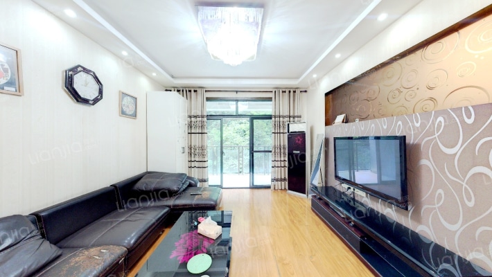 宝嘉江枫美岸小区二手房实景图