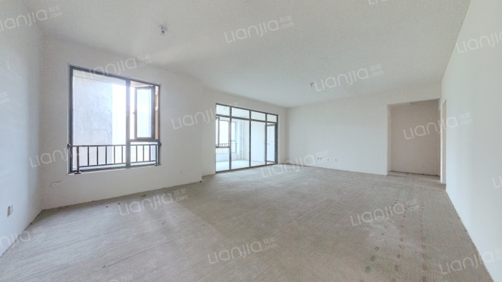 蓝润春风屿湖二手房实景图