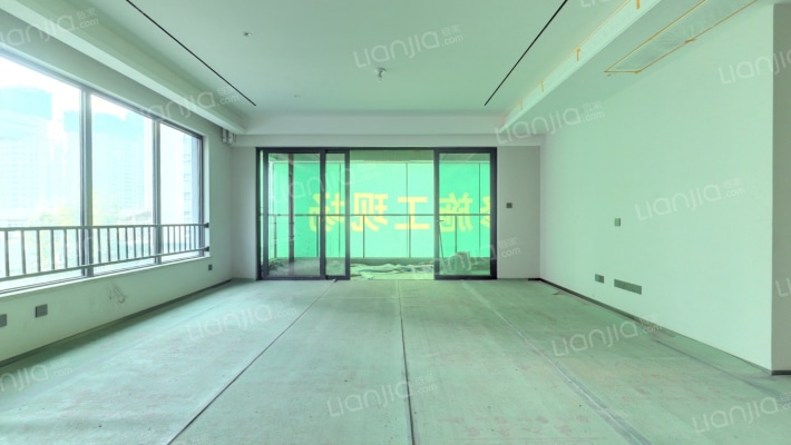 信达麓湖左岸二手房实景图