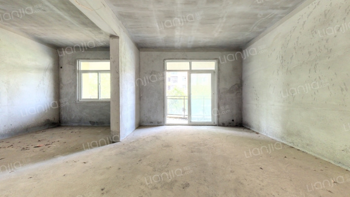 圣特立国际花园二手房实景图