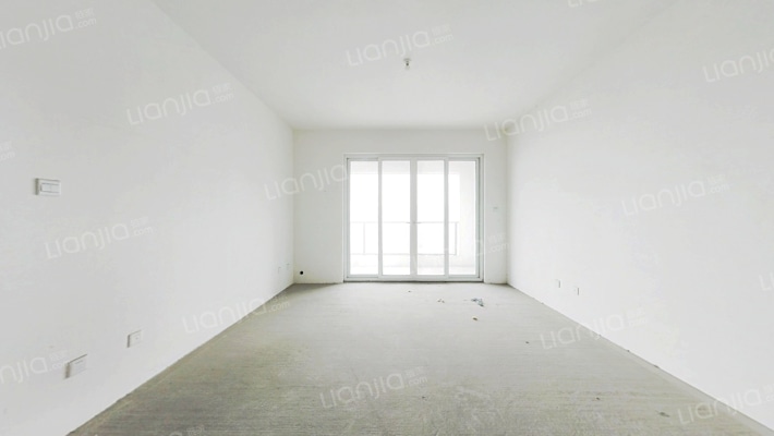 保利拉斐公馆二手房实景图