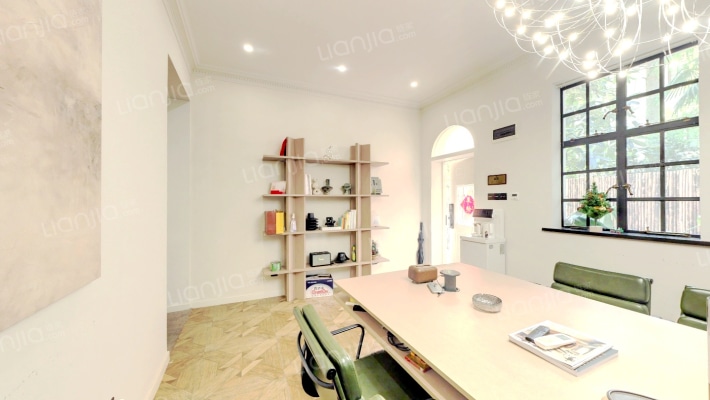 花园公寓(卢湾)二手房实景图