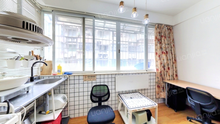 自动化大厦二手房实景图