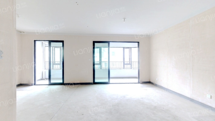 铂悦天汇西区二手房实景图