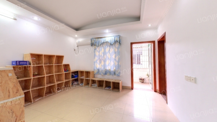 美湾西一区二手房实景图