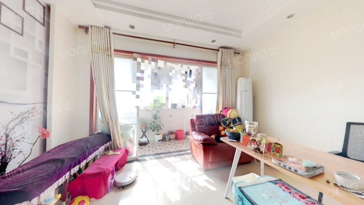 鲈乡广场二手房实景图