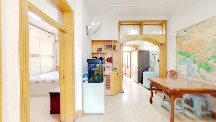 石油公司宿舍二手房实景图