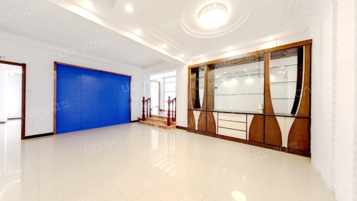 鹏飞湖庭二手房实景图