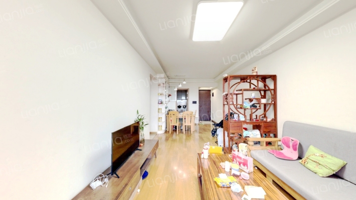 卓越蔚蓝郡二手房实景图