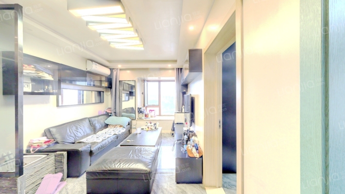 宏发英里蓝湾二手房实景图