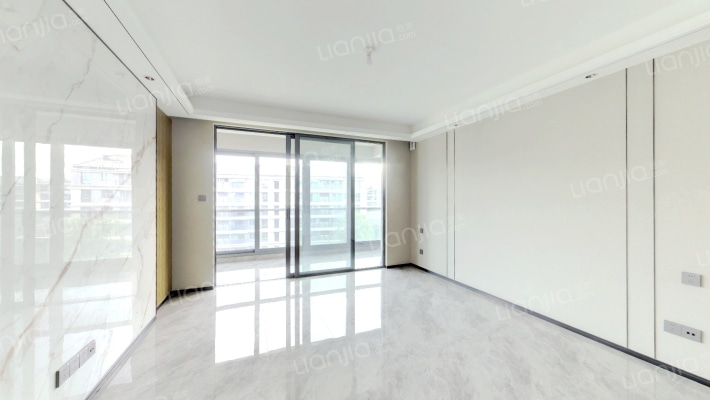 绿城湖畔雲庐二手房实景图