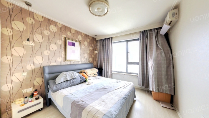 丽阳馨苑二手房实景图