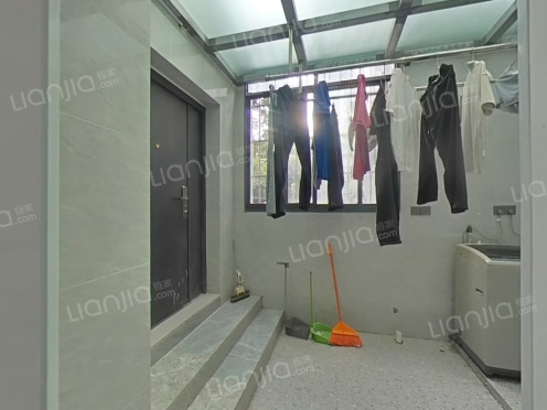 合租·绿地21新城 4居室 南卧