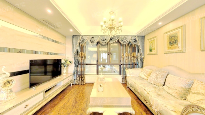 蓝光云鼎二手房实景图