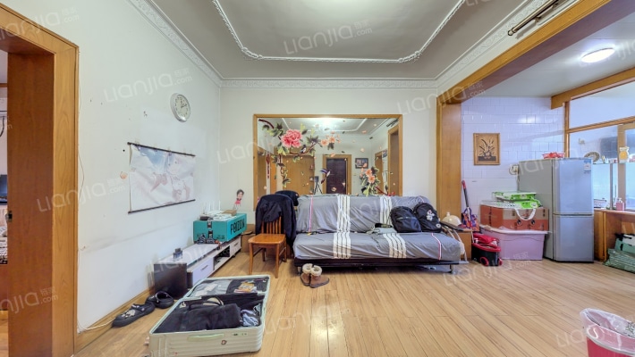 新医路11号二手房实景图