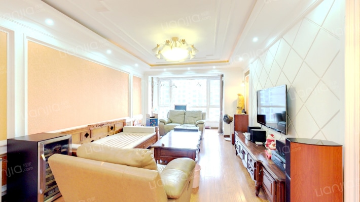 依云北郡D区二手房实景图