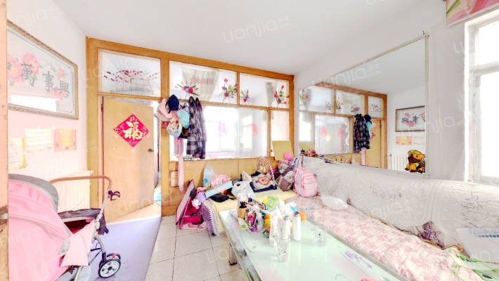 船厂新村二手房实景图