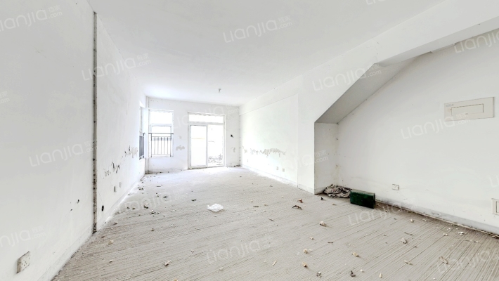 棠湖泊林小镇二手房实景图