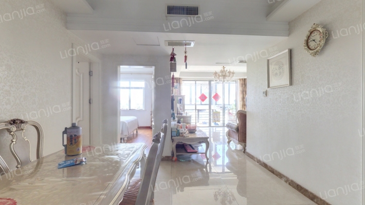 天鹅湖畔小区二手房实景图