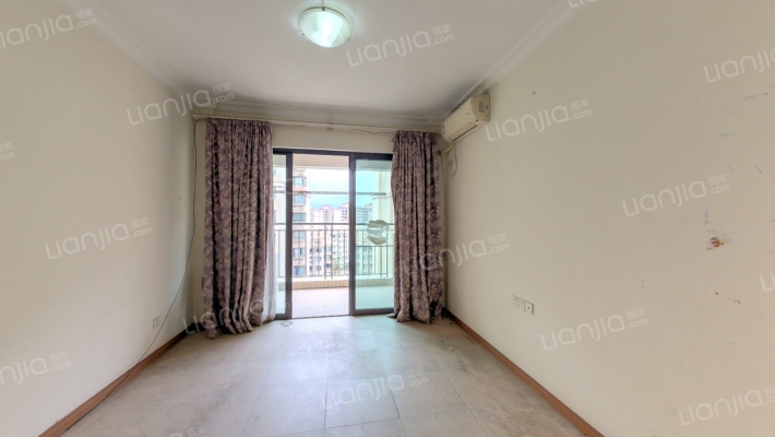 雅居乐都汇城二手房实景图