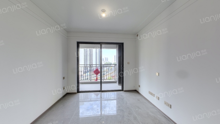 港龙滨江公园二手房实景图