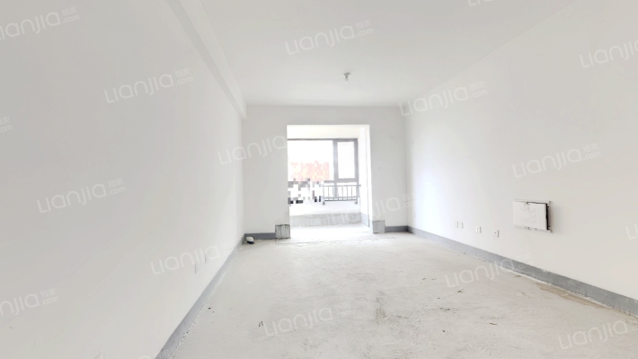 绿地雪莱小镇二手房实景图