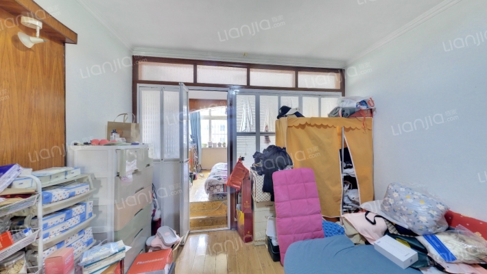 新贵都C区二手房实景图
