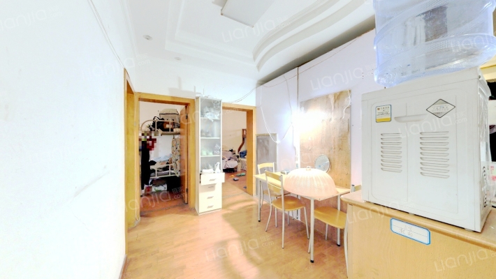 梨花街38号二手房实景图